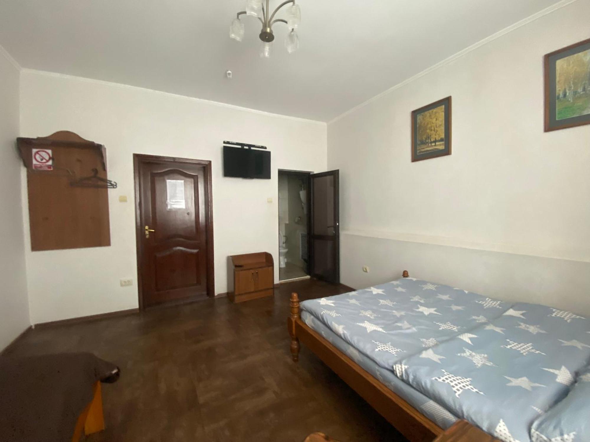 Mini-Hotel Neptun Rivne Extérieur photo