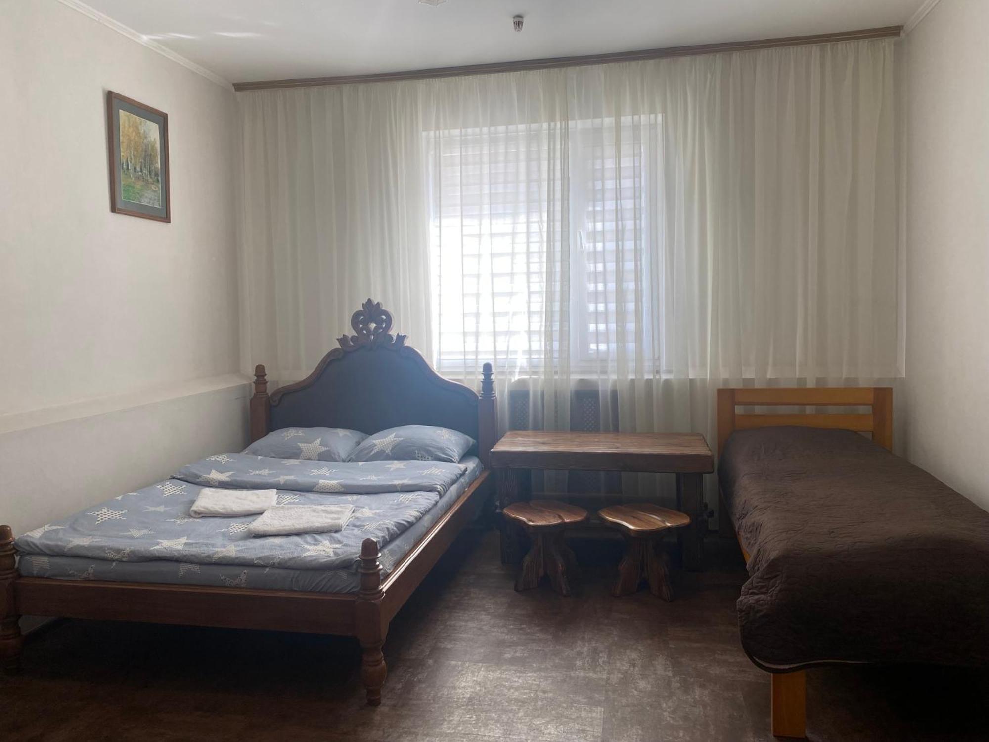 Mini-Hotel Neptun Rivne Extérieur photo