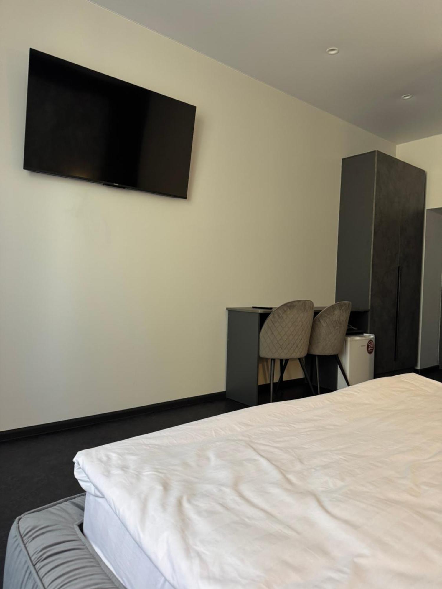 Mini-Hotel Neptun Rivne Extérieur photo